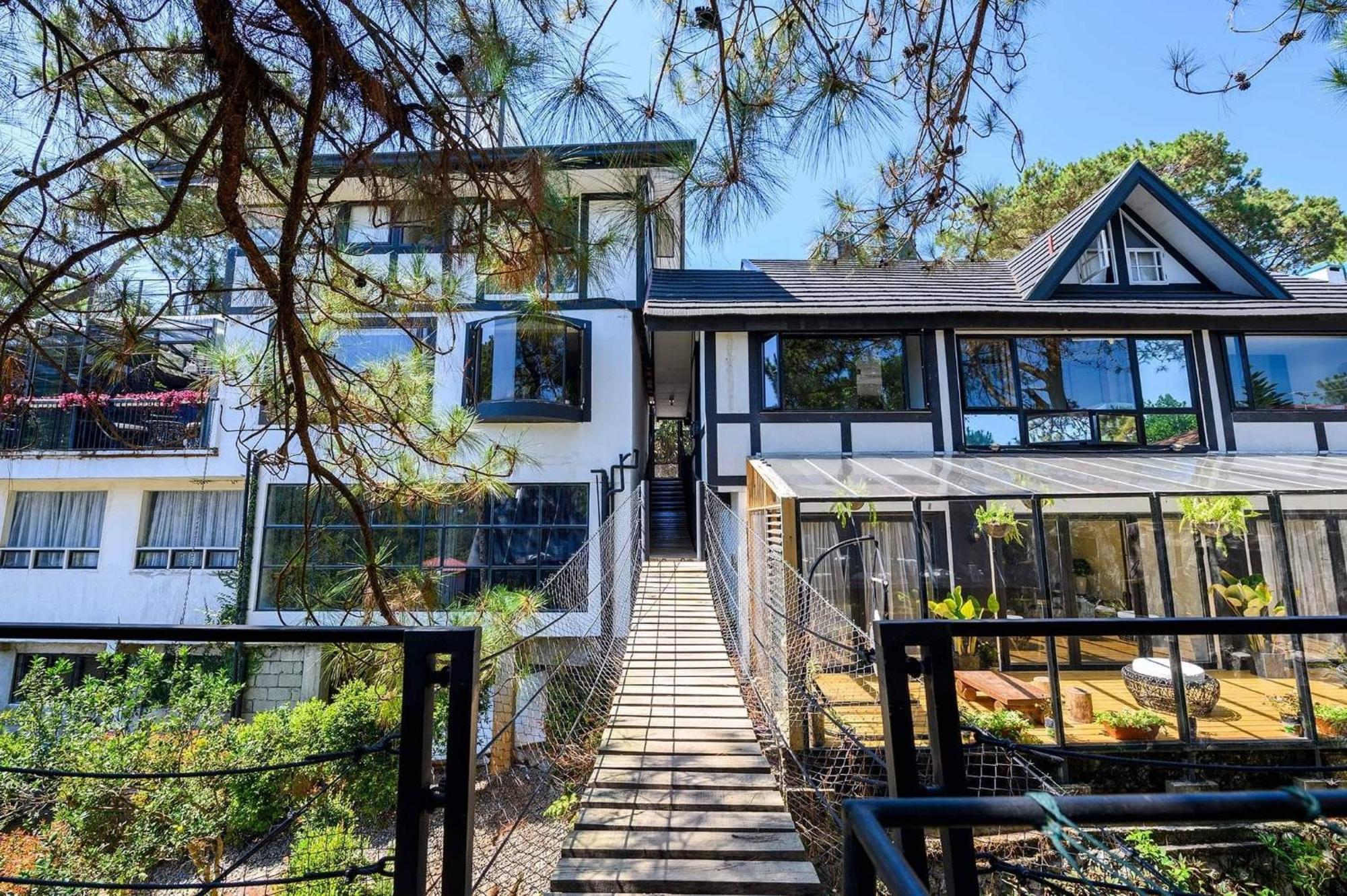 Tudor In The Pines Vila Baguio City Exterior foto